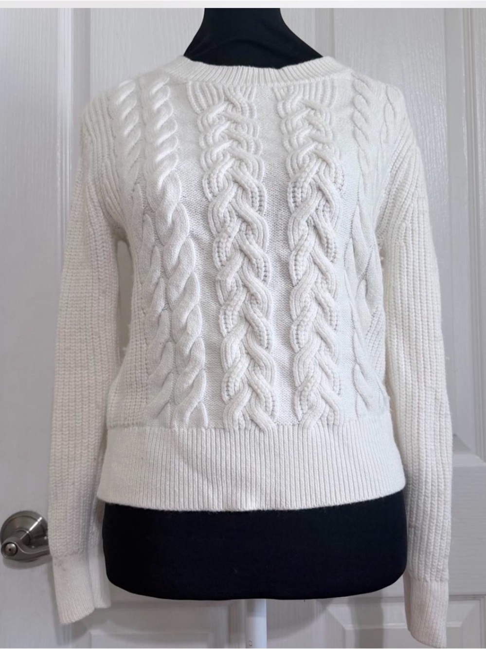 Banana Republic XS Ivory Cable Knit Sweater Cotton Wool Blend Crewneck